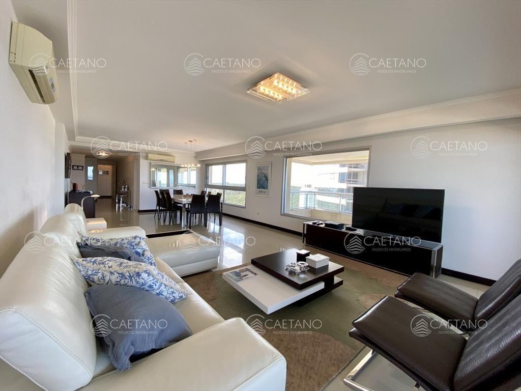 Alquiler temporario 3 dormitorios, Playa Brava -