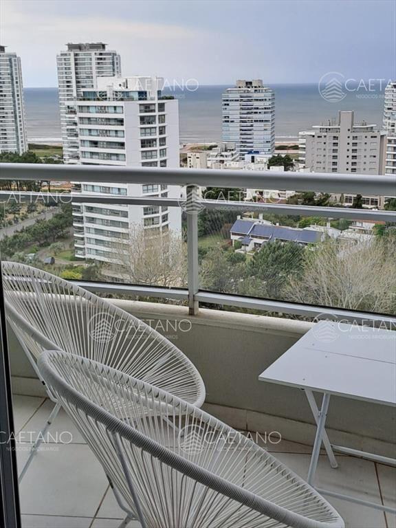 Alquiler invernal apartamento 2 dormitorios. Ocean Drive Pu