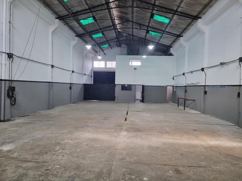 Nueva Palmira 1961,esq. Martin C. Martinez. Gran depósito d