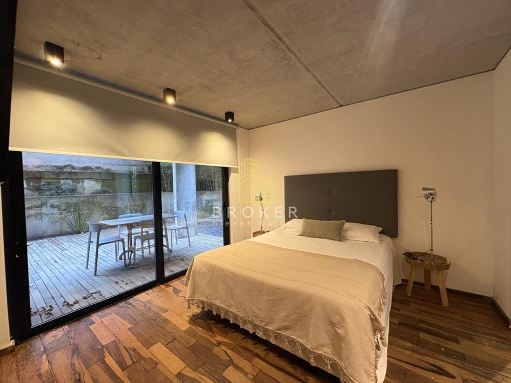 Alquiler anual de hermoso apartamento de 1 dorm