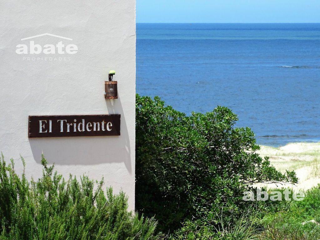 Venta de Complejo de 7 apartamentos con vista al mar! Punta