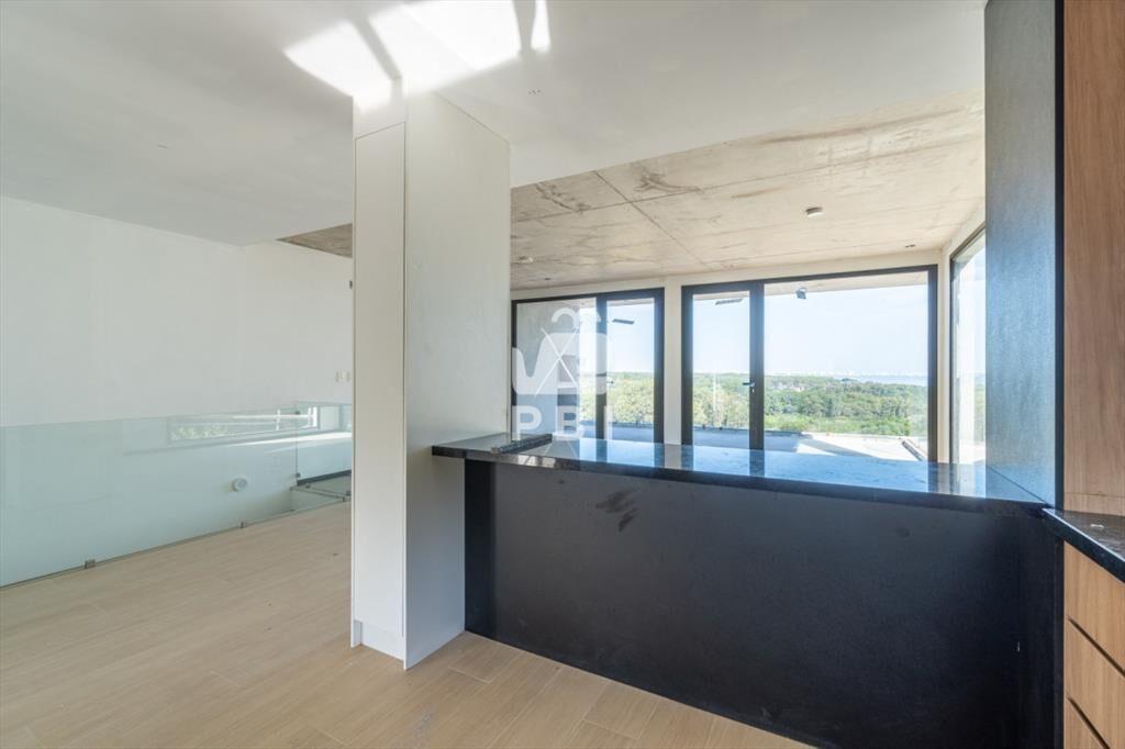 Apartamento esquinero de 2 dormitorios en Baleia,