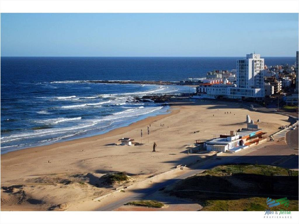 Vendo apartamento 1 dormitorio frente al mar, con