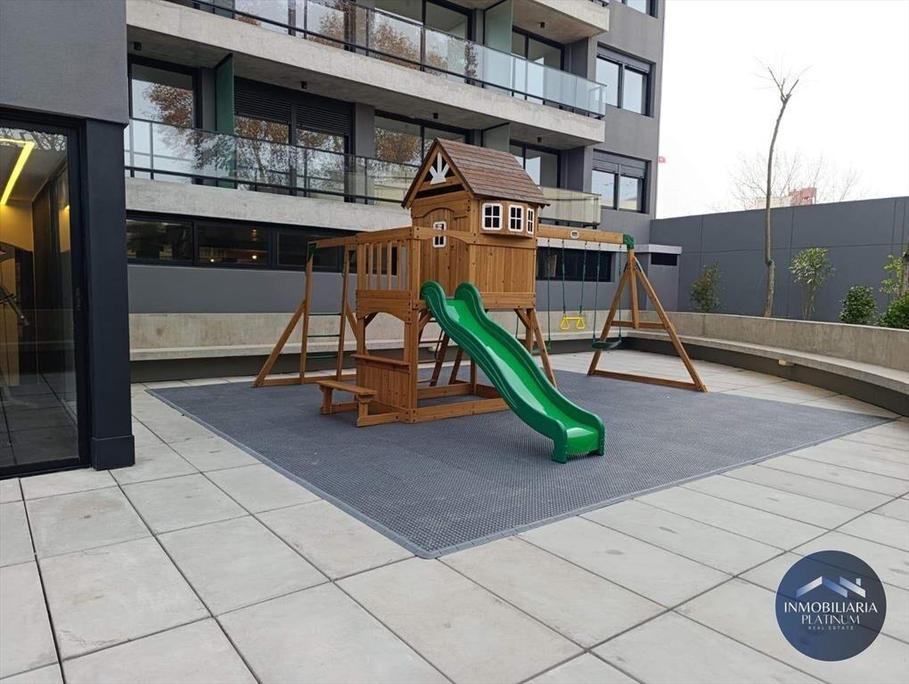 Alquiler de Apartamento de 1 Dormitorio con cochera a es...