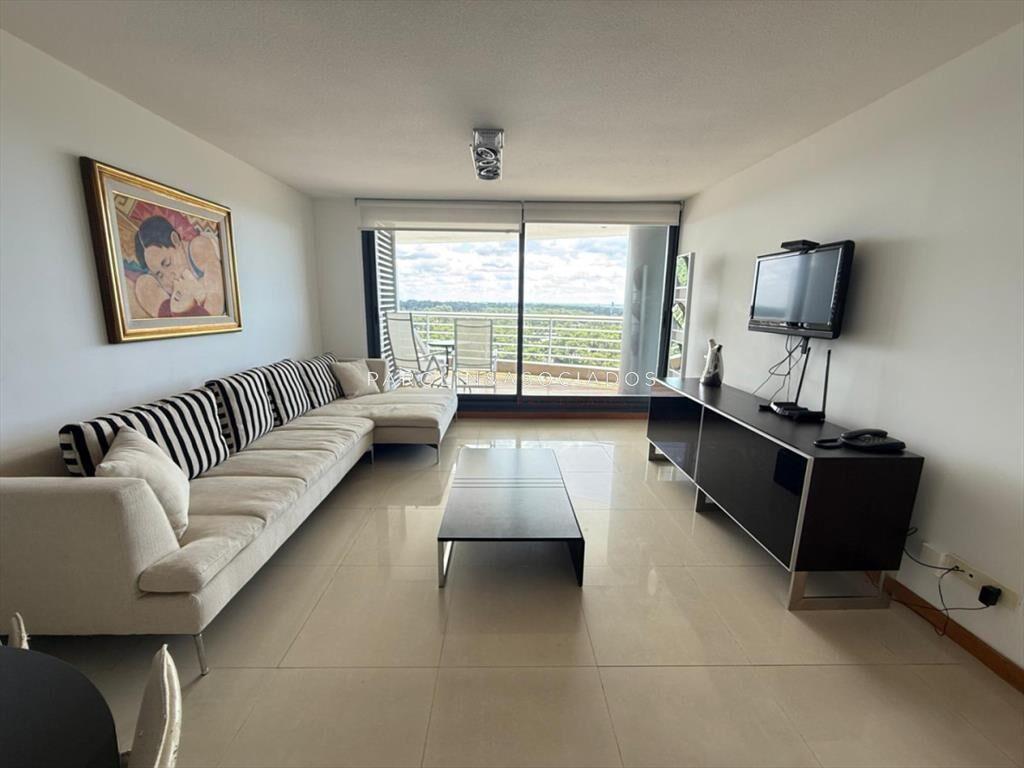 Departamento en Venta en Torre Tressesenta, Punta