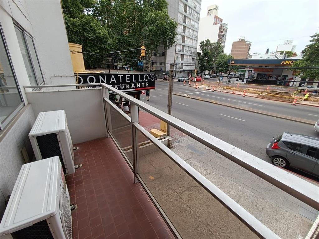 Apartamento -Avenida Brasil y Brito del Pino, 3 dormitorios