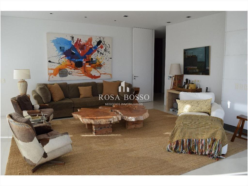 Apartamento muy lindo en la Brava.