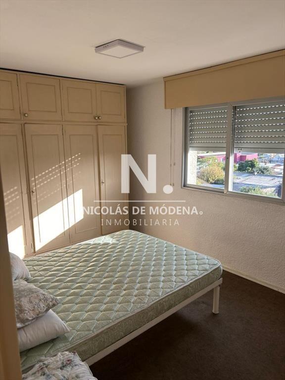 Vende impecable apartamento de 2 dormitorios, en