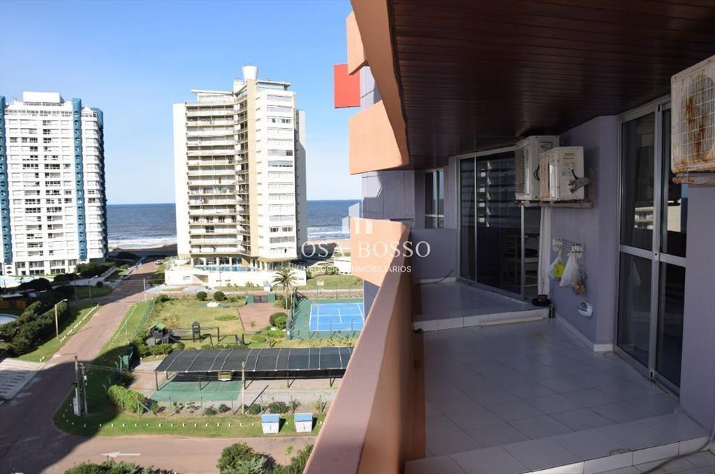 Apartamento en Brava, 2 dormitorios *