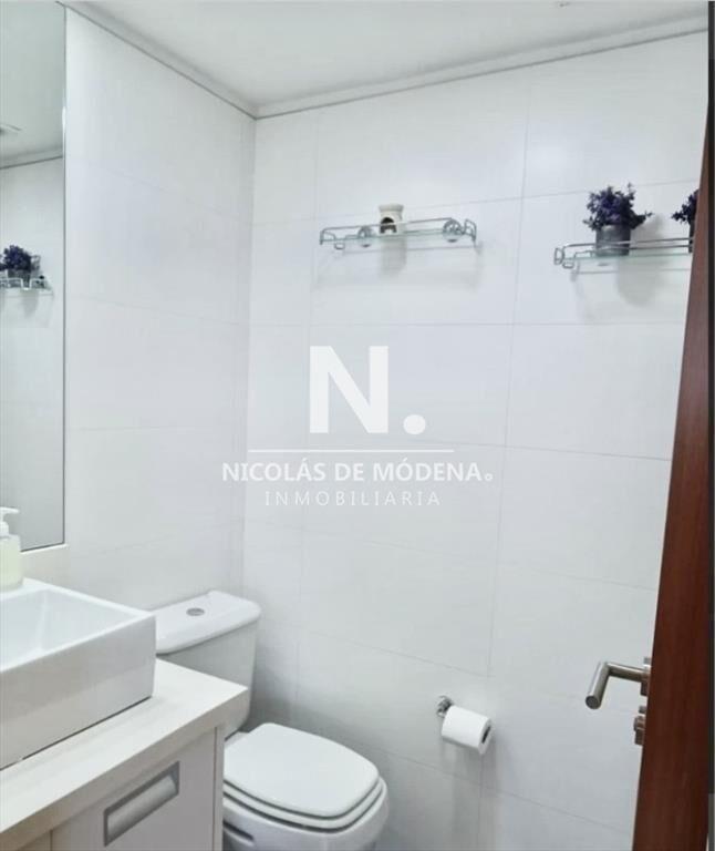 Vende Apartamento de 3 Dormitorios en la zona de