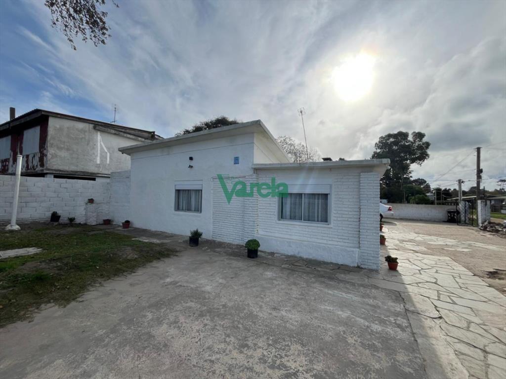 Casa de 3 dormitorios y 1 baÃ±o en Parque del