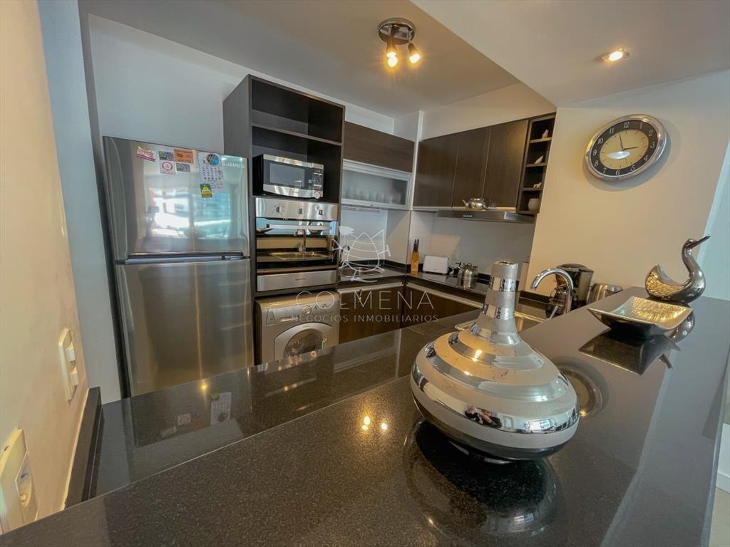 Exclusivo apartamento en alquiler de verano en Forest Tower