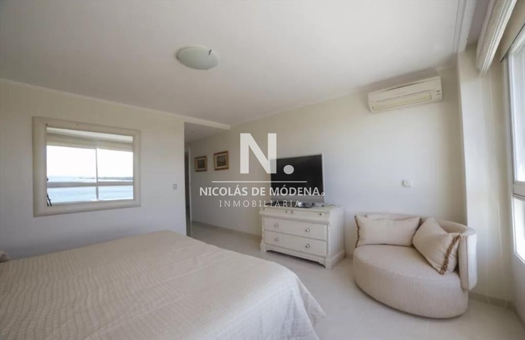 Apartamento en Punta del Este, Mansa