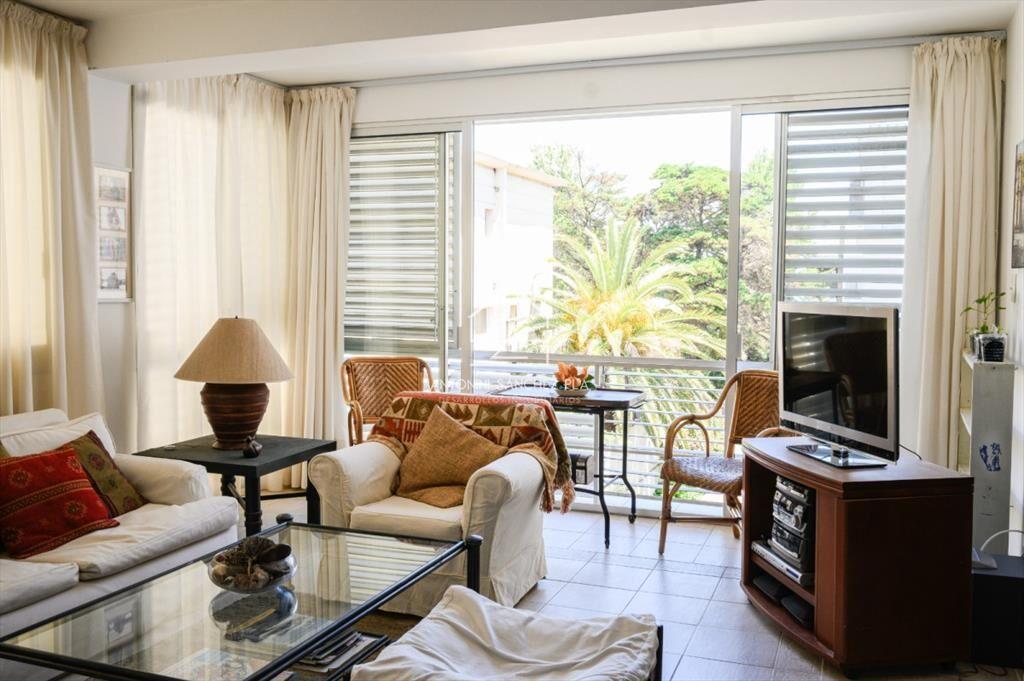 Apartamento en venta dos dormitorios y de en del