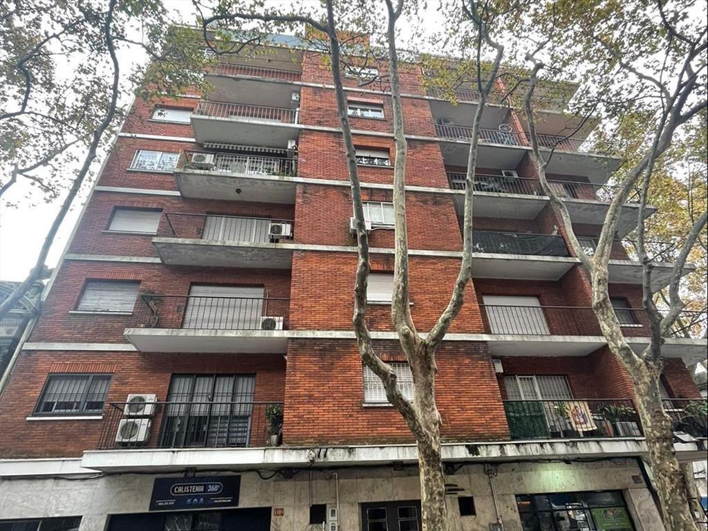 LOCAL COMERCIAL EN VENTA SOBRE JULIO HERRERA Y OBES
