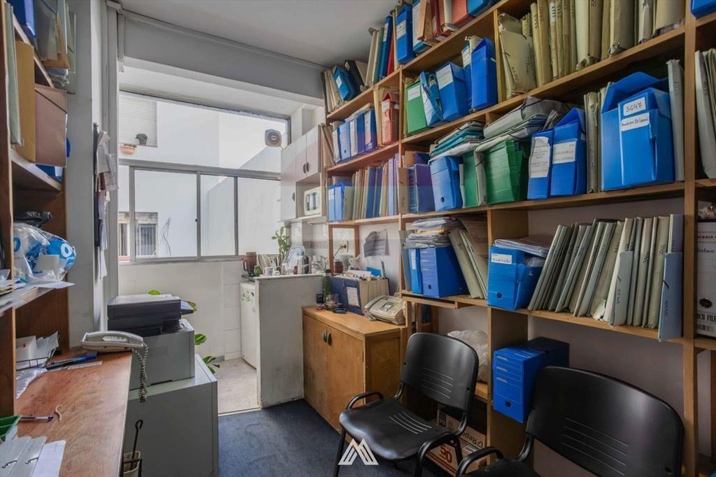 VENTA CENTRO 4 DORMITORIOS CON BALCON