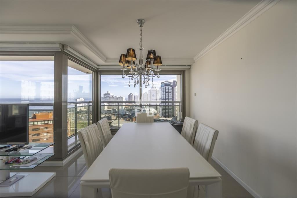 Apartamento dos dormitorios y dos suites - Imperiale III -