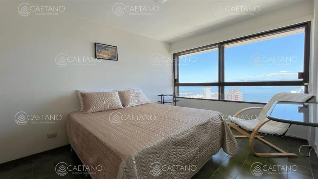 venta de apartamento cuatro dormitorios . Punta