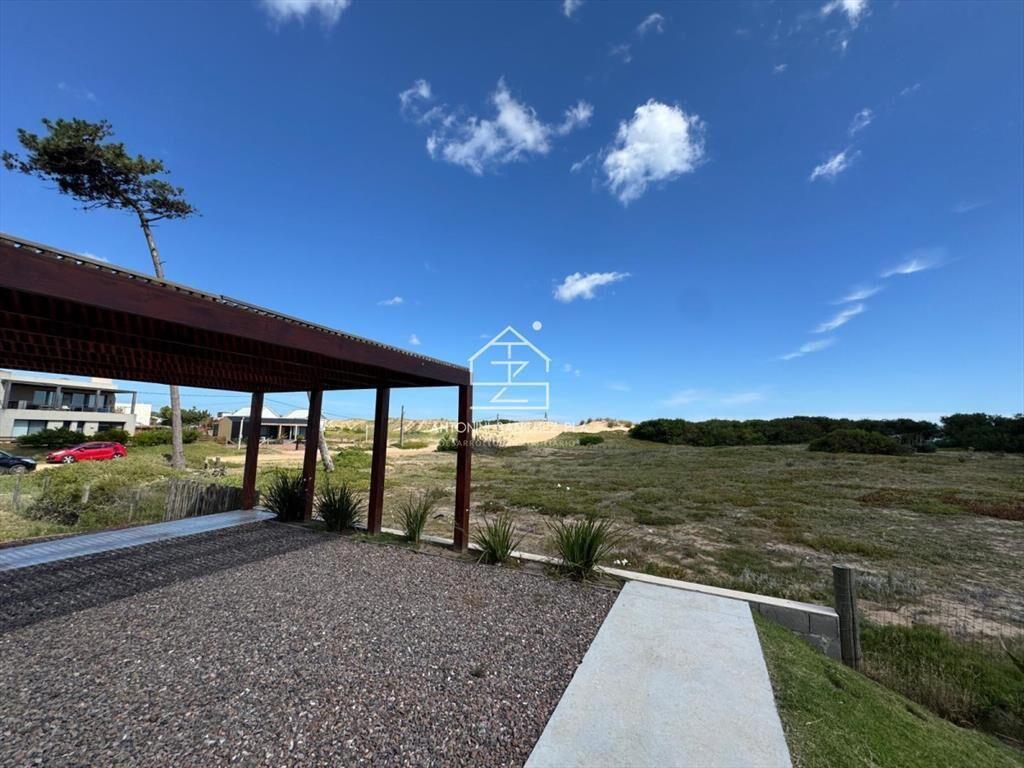 Venta casa en zona Chihuahua Punta Ballena