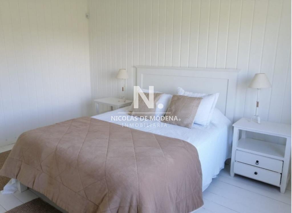 Hermosa casa en barrio privado