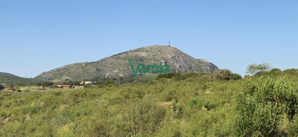Venta Chacra Marítima 5 has Playa Hermosa, a 9