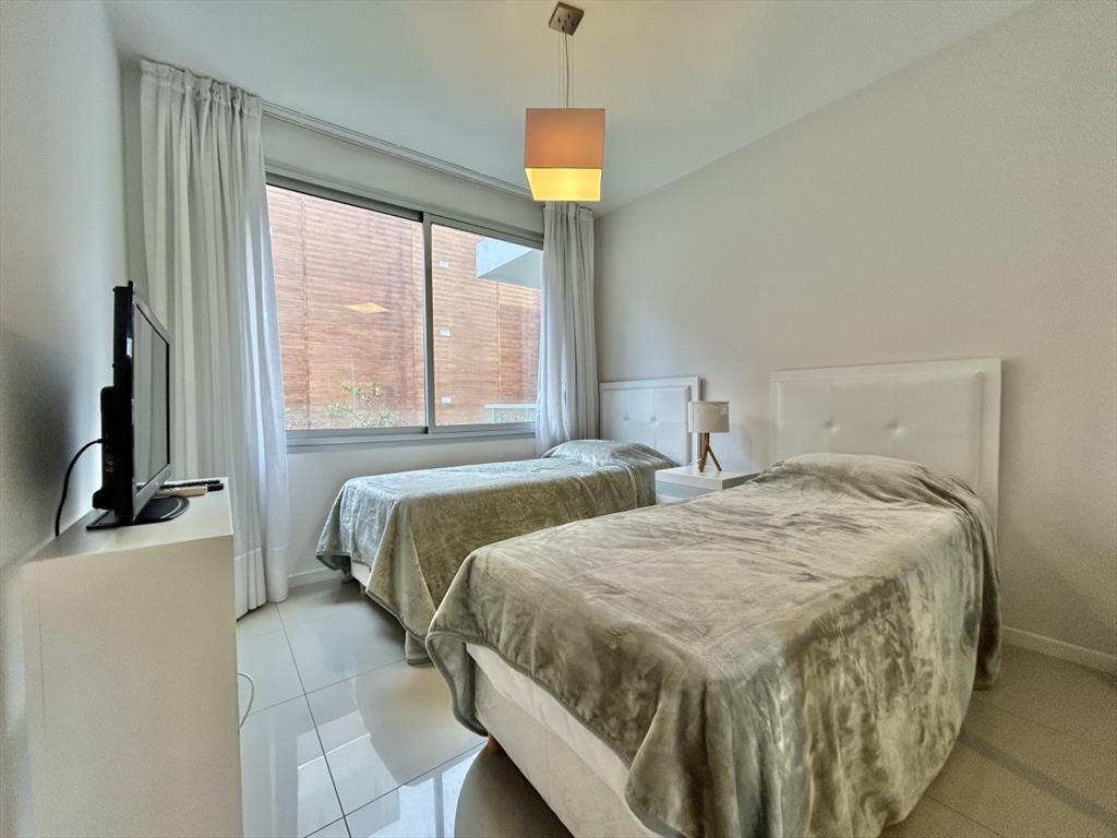 VENTA APARTAMENTO DE 2 DORMITORIOS MAS EDIFICIO