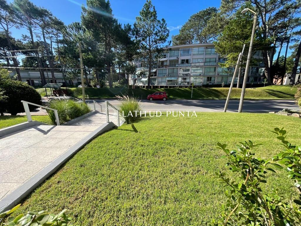 Mansa, apartamento de 2 dormitorios
