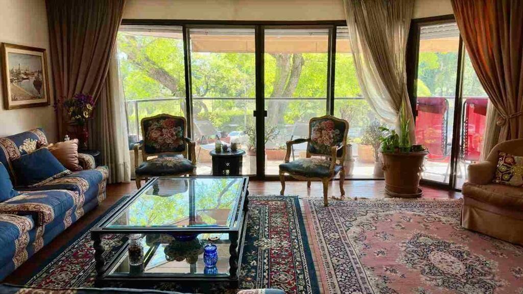 Venta Apto 4 Dormitorios Frente al Golf 2 Cocheras
