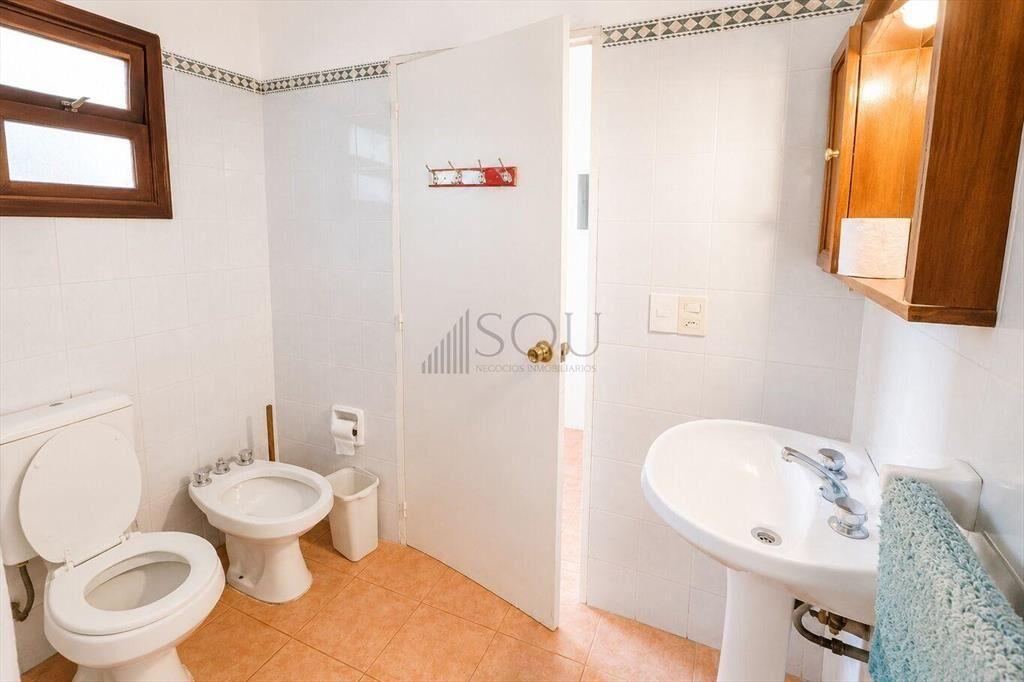 VENTA CASA 2 DORMITORIOS EN VILLA SERRANA