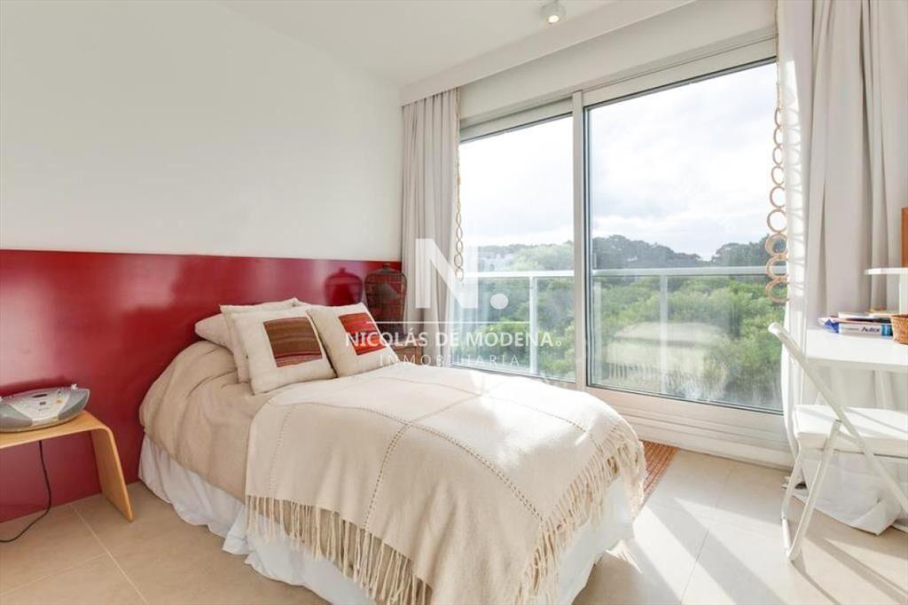 Excelente Apartamento de Cinco dormitorios en en