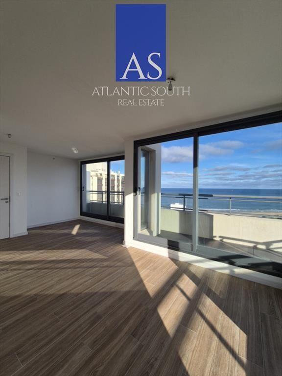 Apartamento de 2 dormitorios piso alto en Torre
