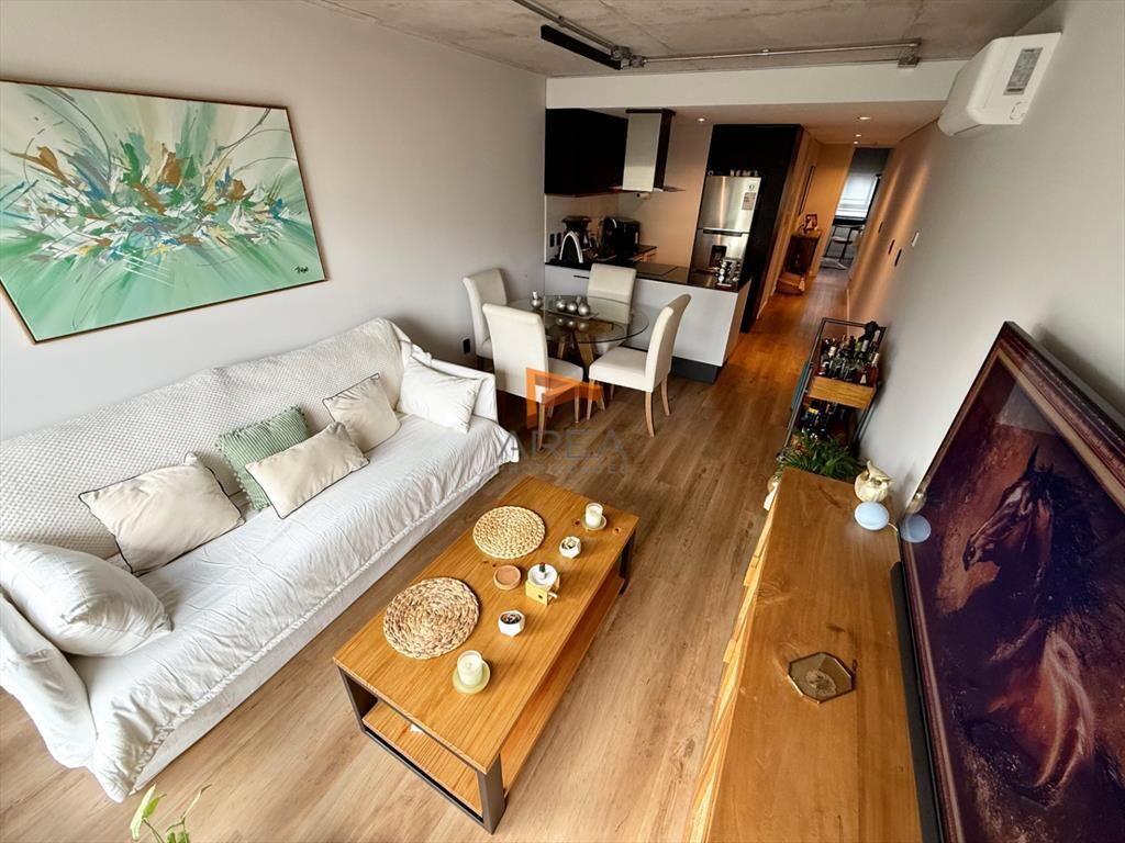 Casa en venta c/ cochera en Pocitos Nuevo