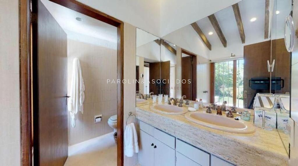 Casa en venta de 3 dormitorios, Golf-Punta del Este.
