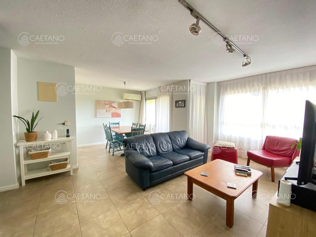 venta departamento de 2 dormitorios en Roosevelt