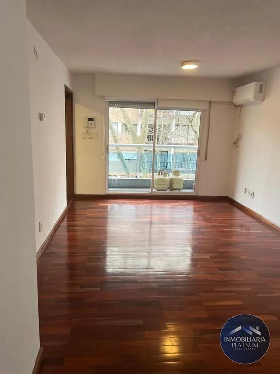 Apartamento en alquiler c/ cochera en Pocitos