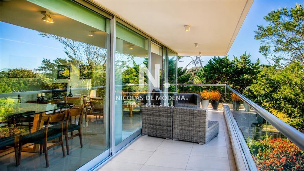 Departamento en venta en torre de categoría