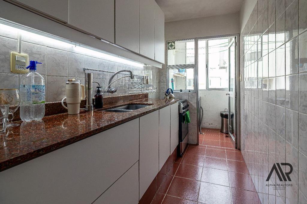 Venta Apartamento 3 dormitorios en Pocitos con cochera