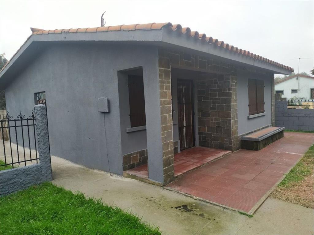 Alquiler  casa con gran terreno en Las Piedras