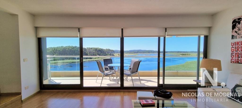 Dúplex con Vista a la Laguna, 3 dormitorios, terraza con p