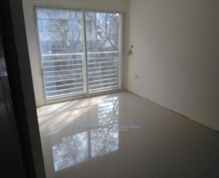 Apartamento de 2 dormitorios en venta en Centro con renta