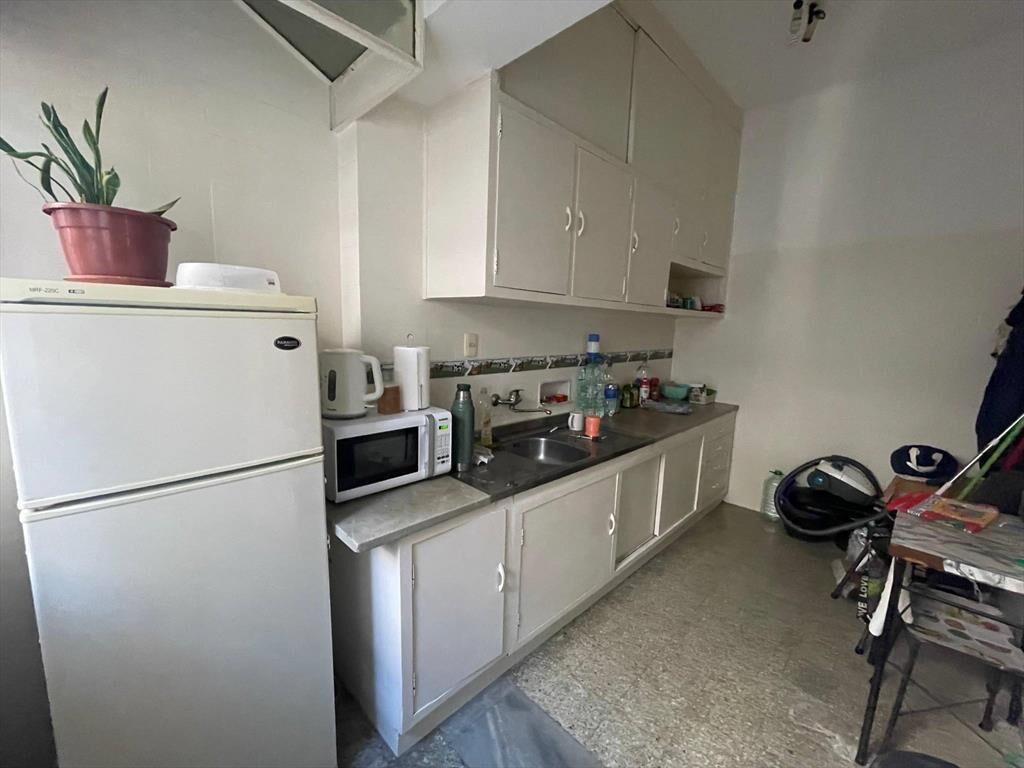 Venta de Casa con 4 dormitorios y doble garaje en Pocitos