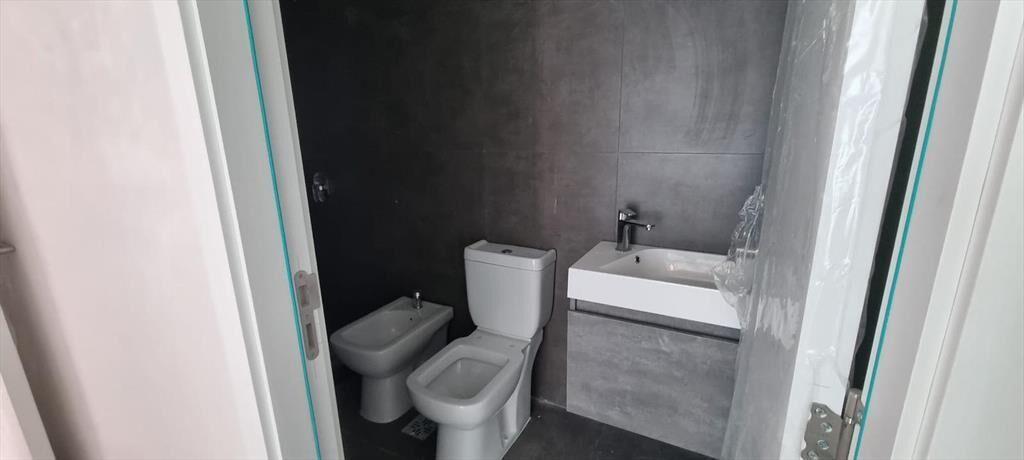 Monoambiente en Venta Pocitos 2 en con Patio A Estrenar
