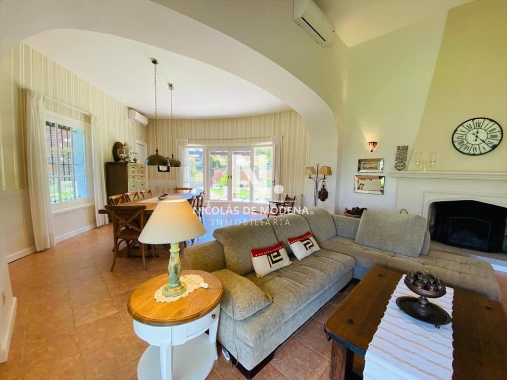 MUY LINDA CASA TODA RECICLADA