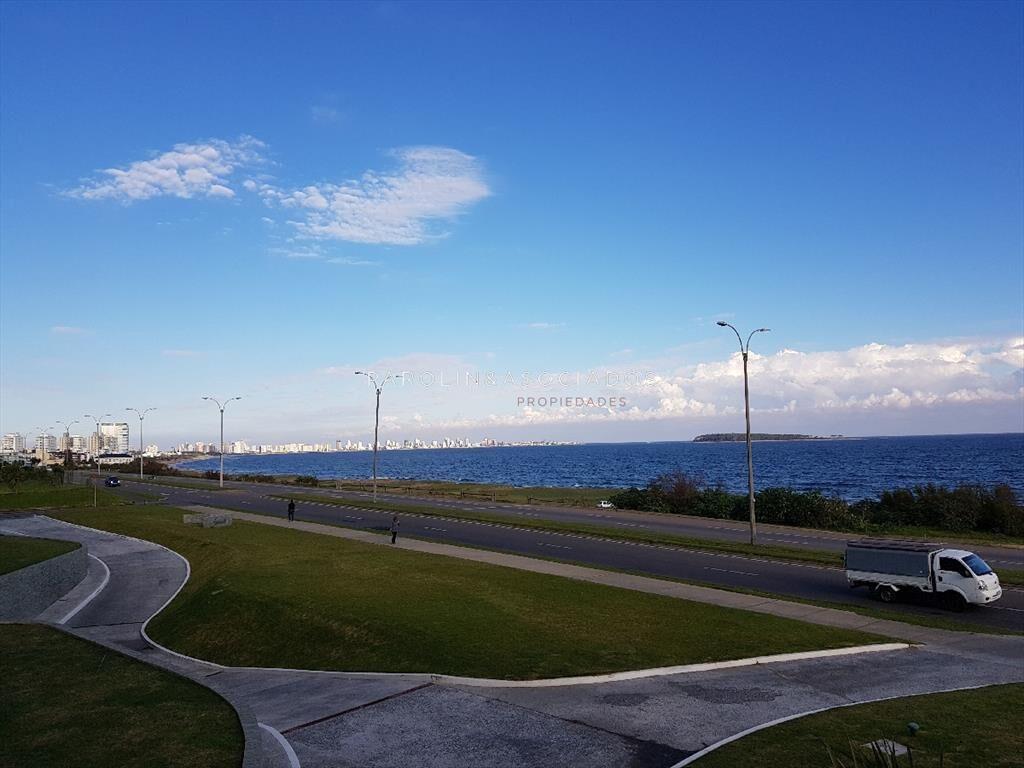 Apartamento a estrenar en venta con 3 suites mas