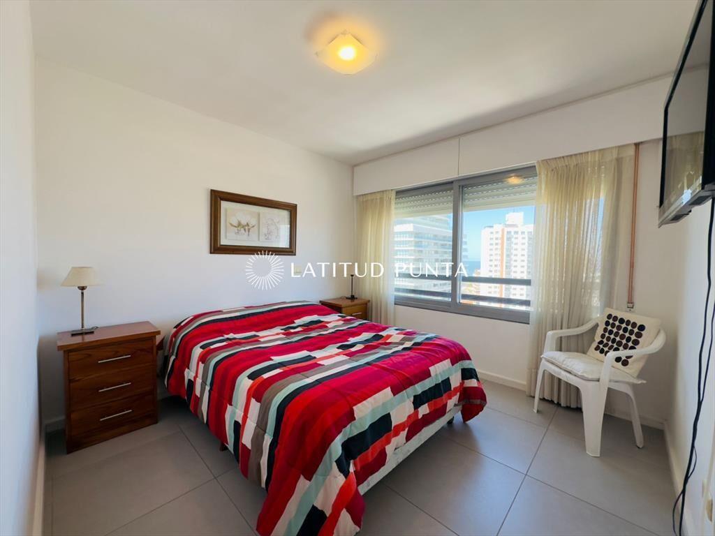 Apartamento en Mansa, 2 dormitorios y parrillero