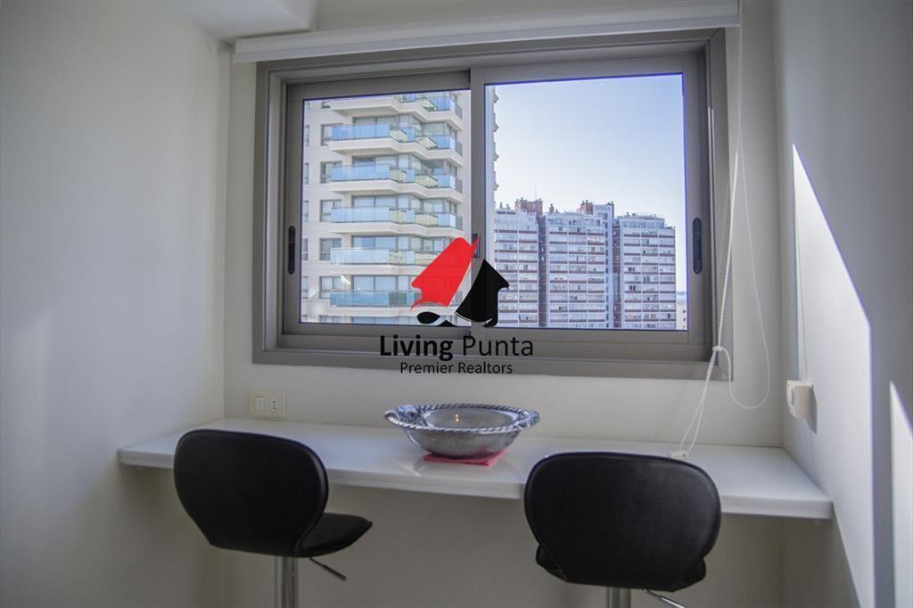 Vende apartamento de 3 dormitorios en Torre I, al