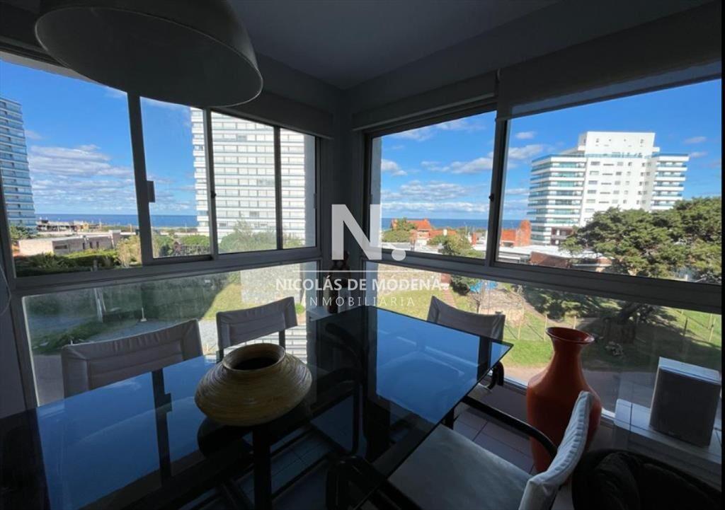 Vende apartamento en Brava Punta del Este de 2