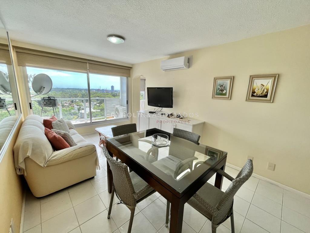 Apartamento en venta en Mansa, Punta del Este.