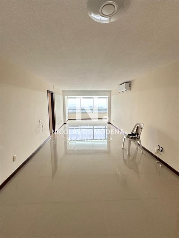 Vende espectacular apartamento en Roosevelt Punta