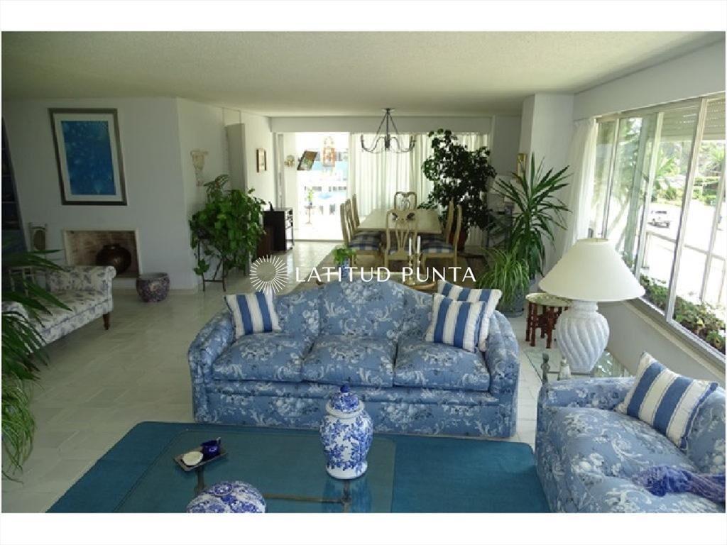 Apartamento en Pez Espada, 3 dormitorios más